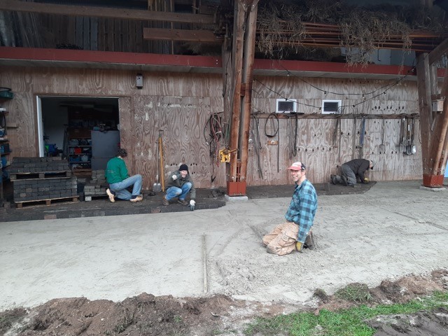 20211127 Bestrating kapschuur 2